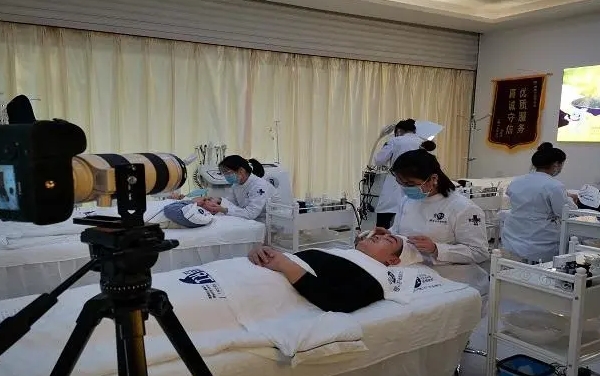 鄭州宣傳片拍攝費(fèi)用全解：2025年避坑指南與成本控制手冊(cè)